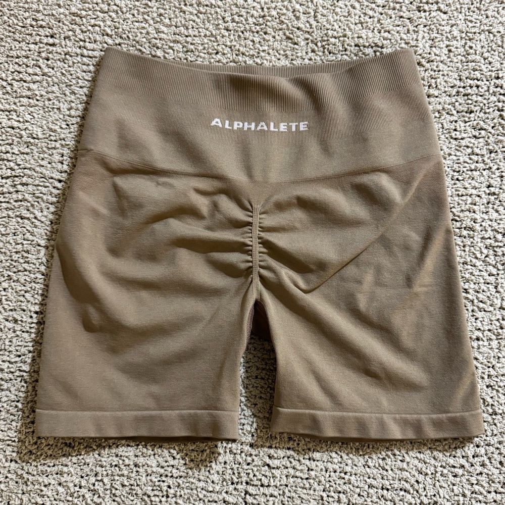 Alphalete Amplify Shorts 4.5”